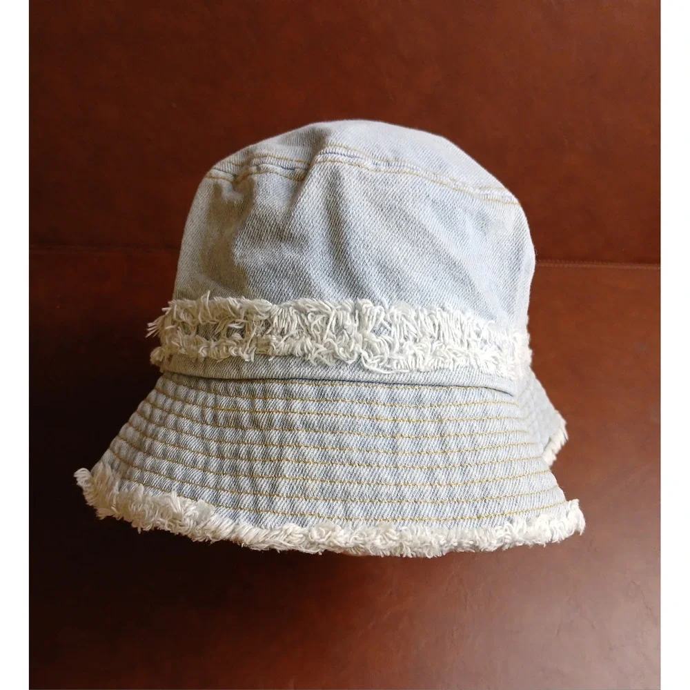 David and Young Light Blue Denim Bucket Hat Fray Hem One Size Fits 8' #1535